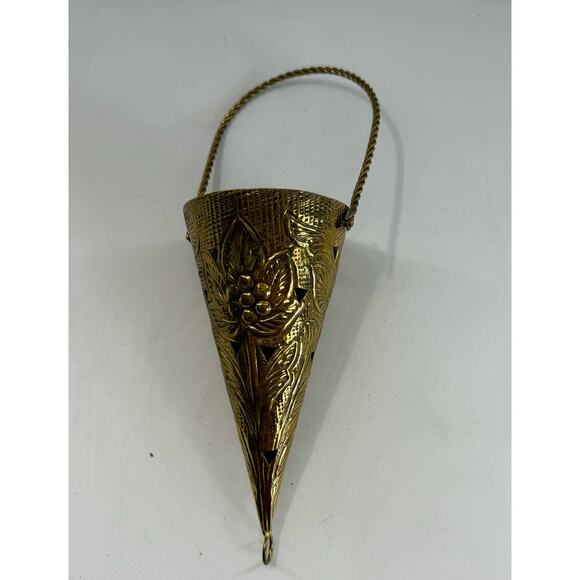 Vintage Brass Tussie-Middie Flower Holder Decorative Decor - Picture 4 of 6